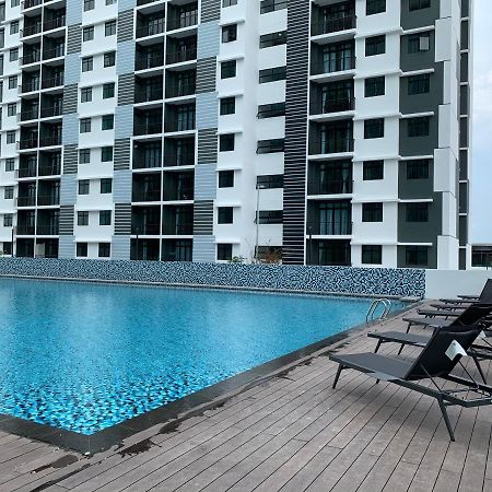 Desaru Utama Apartment With Karaoke, Netflix, Pool View, Free Wifi And Near Car Park Экстерьер фото