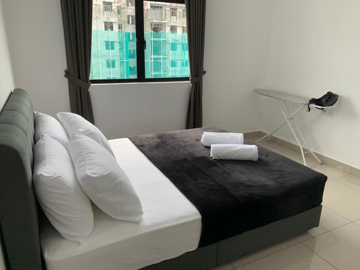 Desaru Utama Apartment With Karaoke, Netflix, Pool View, Free Wifi And Near Car Park Экстерьер фото