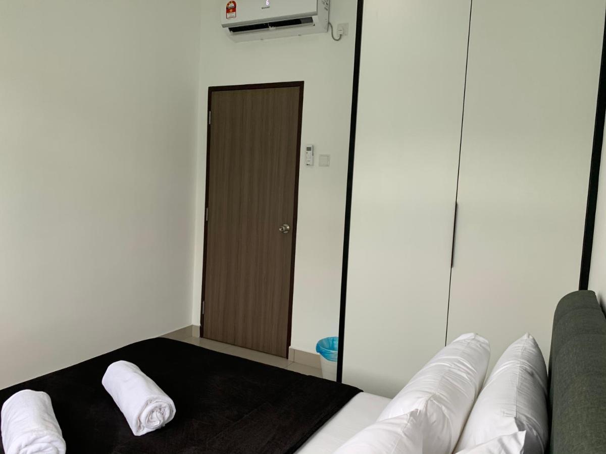 Desaru Utama Apartment With Karaoke, Netflix, Pool View, Free Wifi And Near Car Park Экстерьер фото